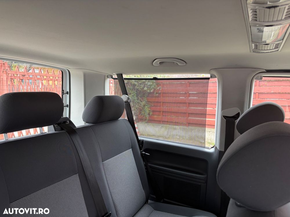 Volkswagen Caravelle - 15