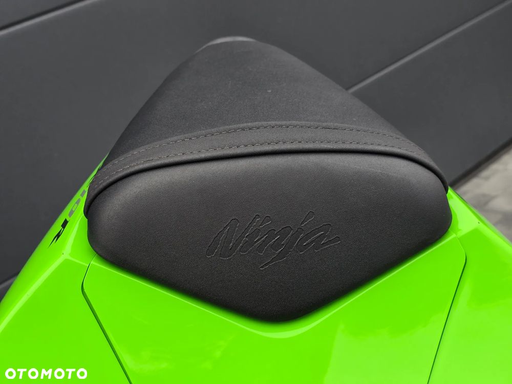 Kawasaki Ninja - 37