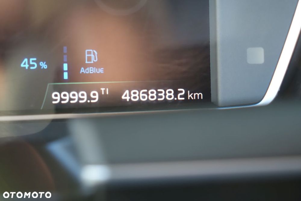 Volvo FH 500 GLOBETROTTER / I-SAVE / STANDARD / AUTOMAT / EURO 6 / KLIMATYZACJA POSTOJOWA / LODÓWKA / LED / NAVI / 2 ZBIORNIKI - 33