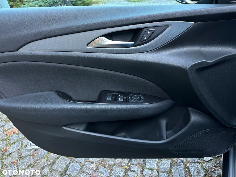 Opel Insignia 1.5 T Enjoy S&S - 22