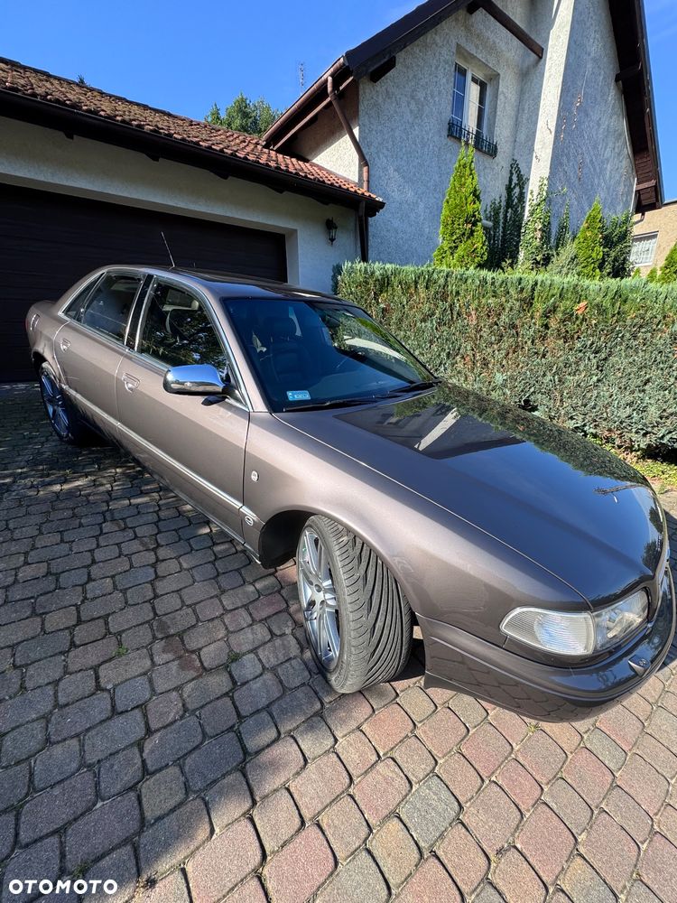 Audi A8 - 32