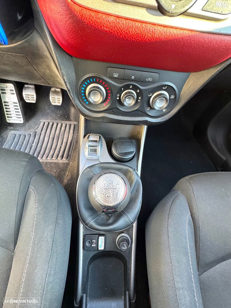 Alfa Romeo MiTo 1.3 JTD Distinctive S&S - 18