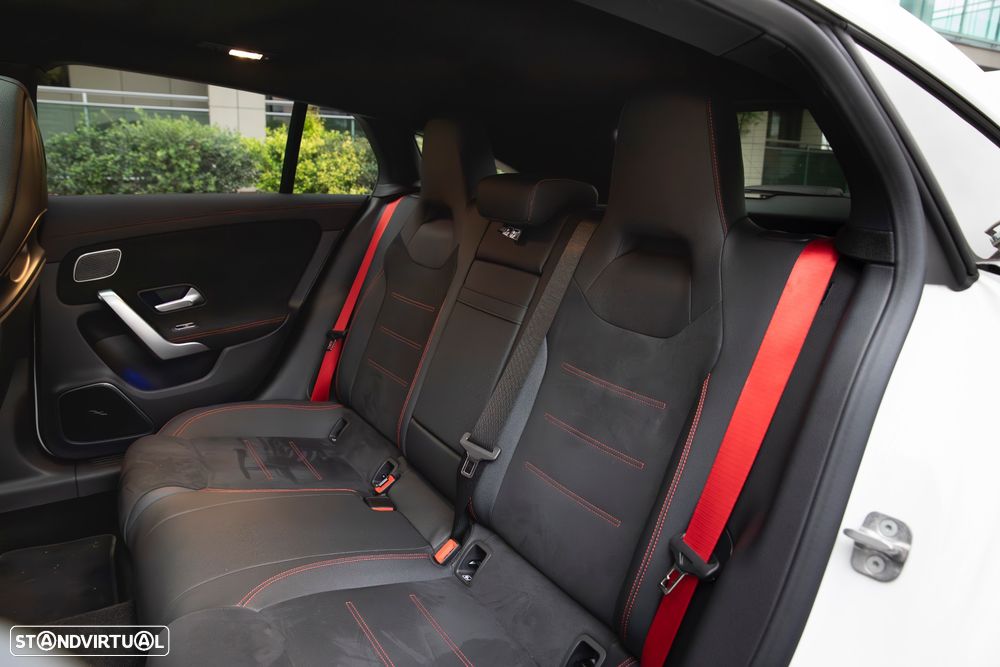 Mercedes-Benz CLA 45 AMG S Shooting Brake 4Matic+ - 40