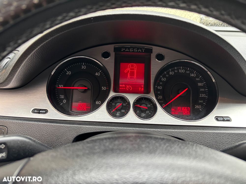 Volkswagen Passat - 14