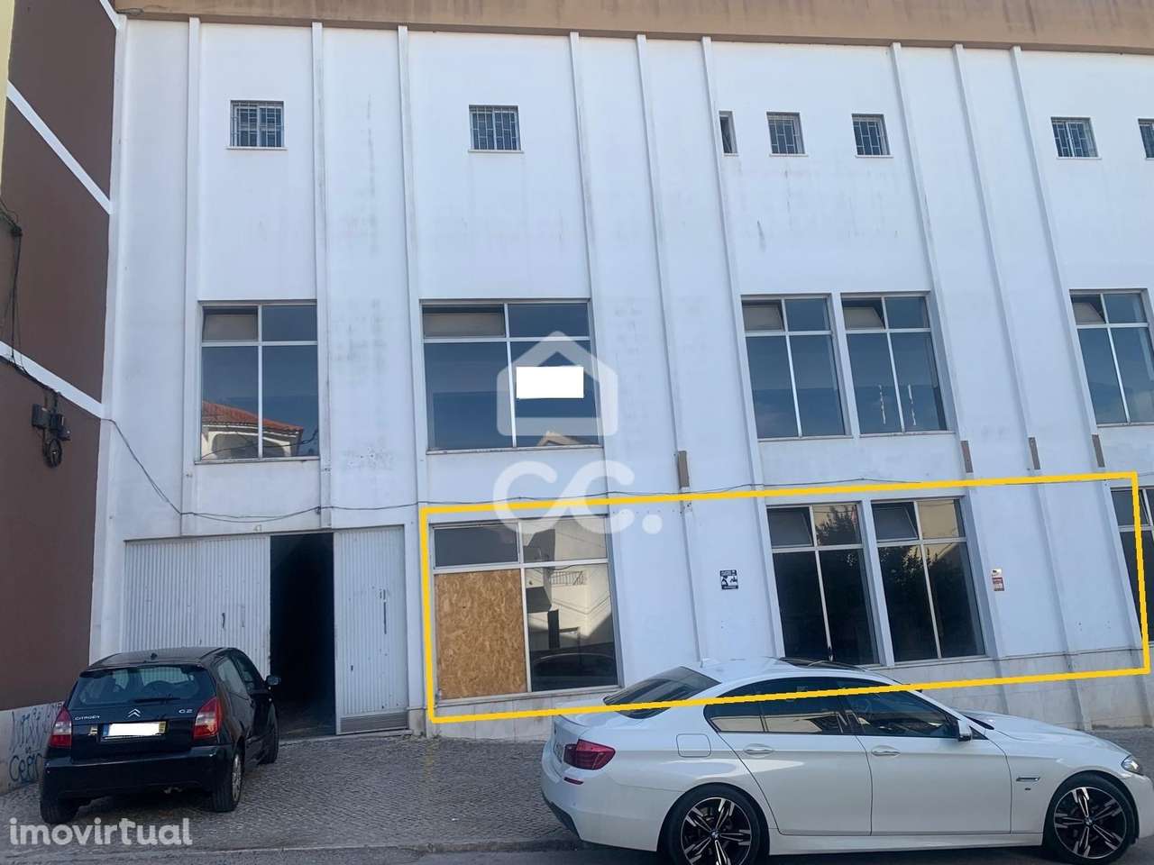 Espaço amplo, na Cruz de Pau - Grande imagem: 2/13