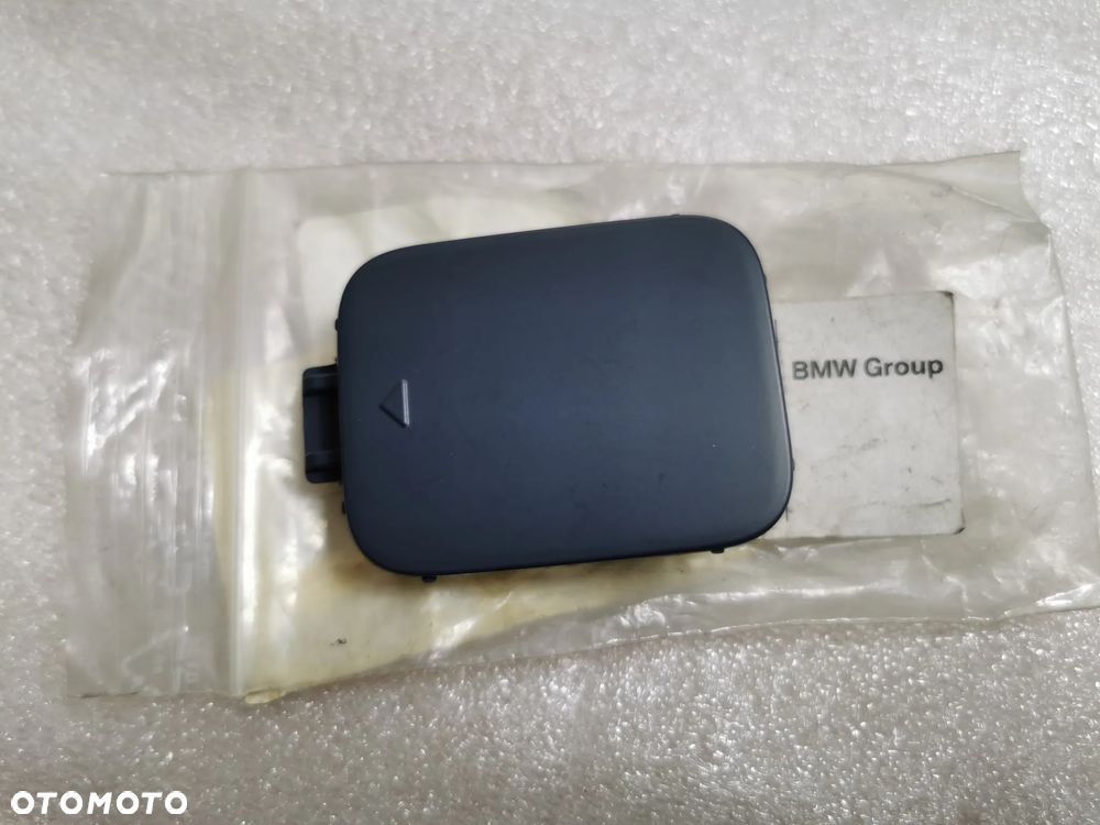 Bmw 5 E60 E61 lci lift Zaślepka haka przód zderzaka przedniego NOWA OEM - 1