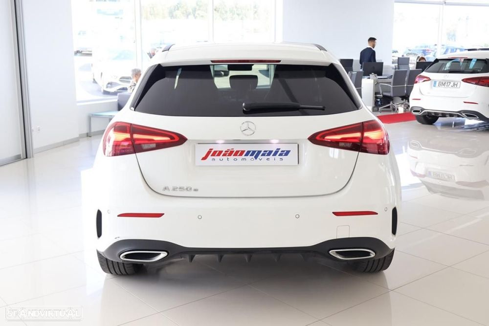 Mercedes-Benz A 250 e - 18