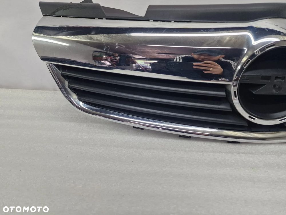 OPEL ZAFIRA B 05- ATRAPA / GRILL PRZEDNI PRZÓD , NR 13136136 , NR AUKCJI GL577 - 9