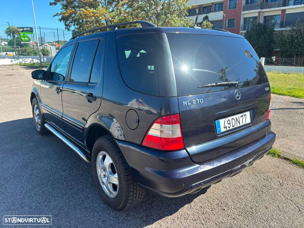 Mercedes-Benz ML 270 - 12