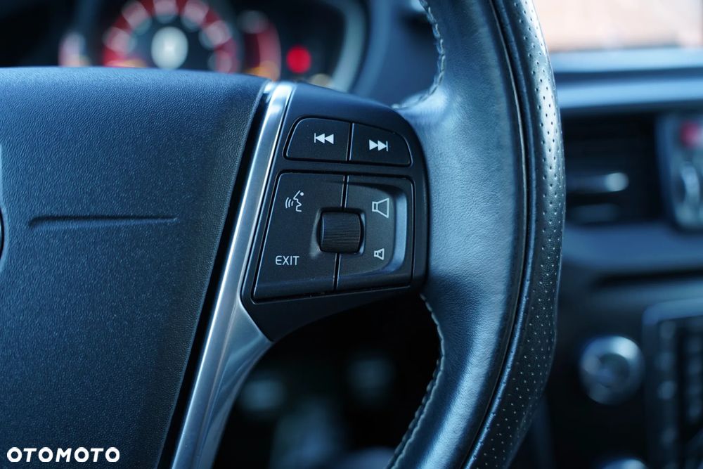 Volvo V40 T4 Geartronic RDesign - 38