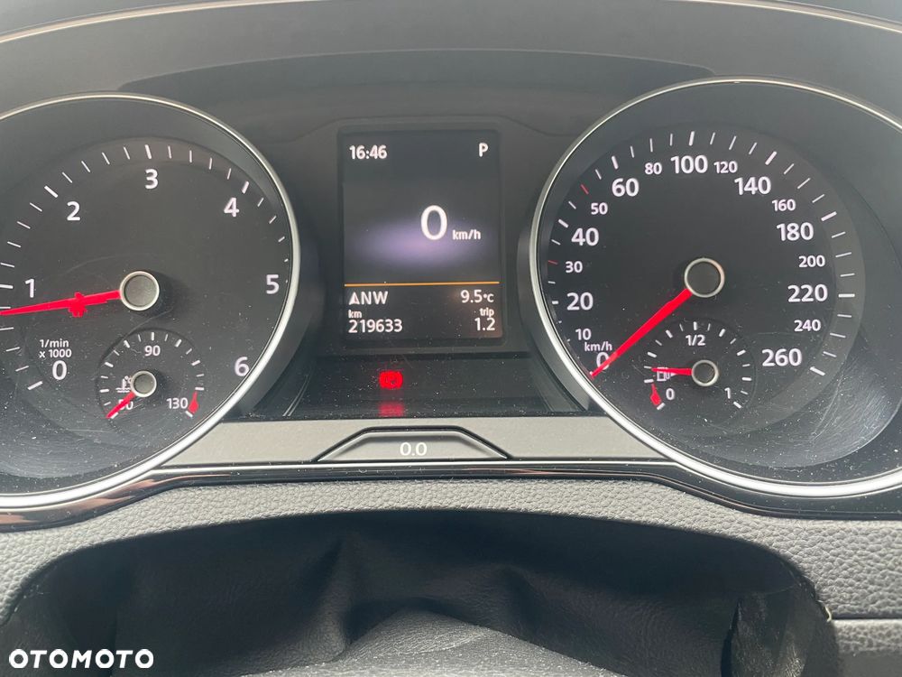 Volkswagen Passat 2.0 TDI BMT Comfortline DSG - 5