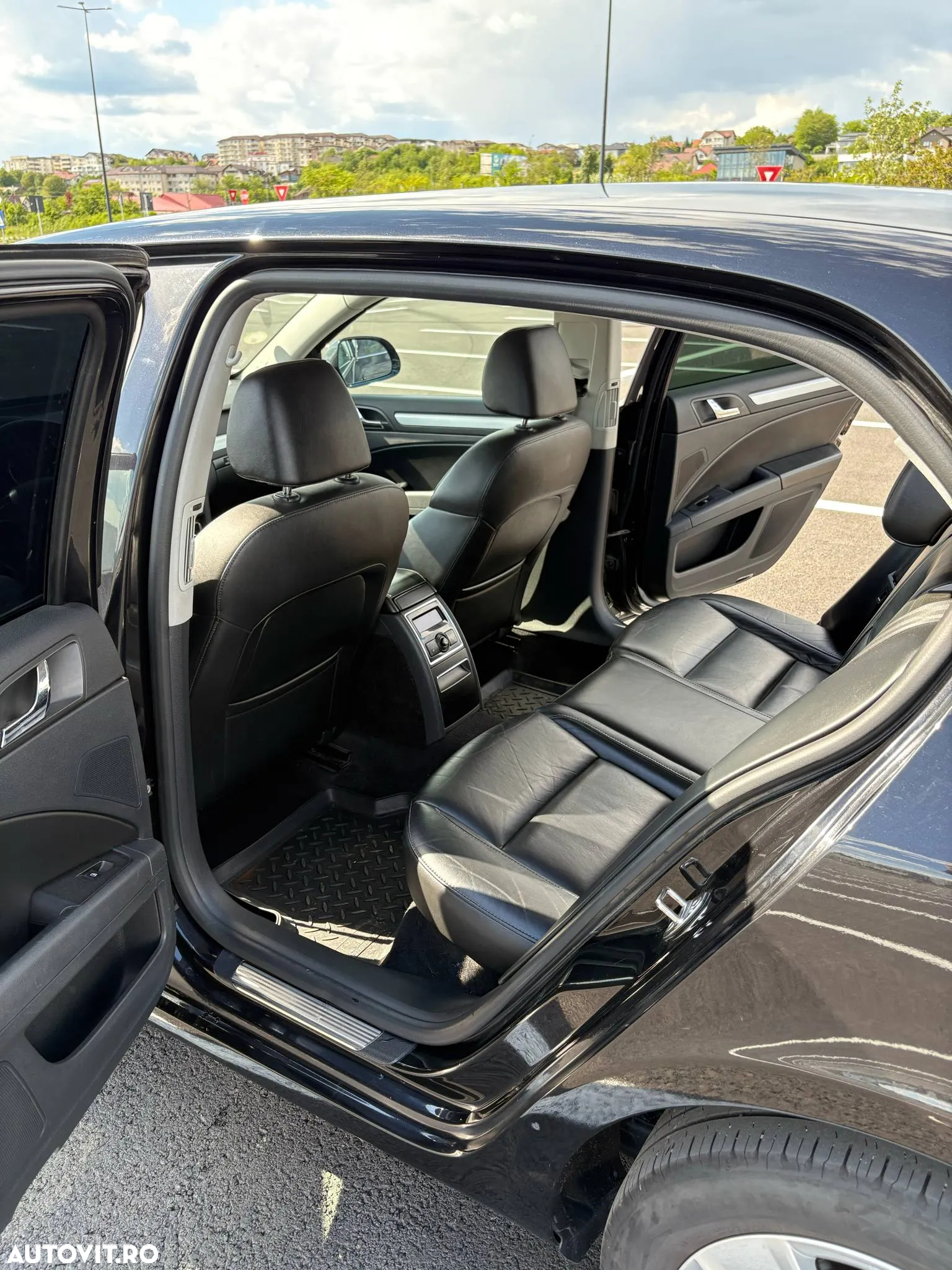 Skoda Superb 2.0 TDI DSG Elegance - 13