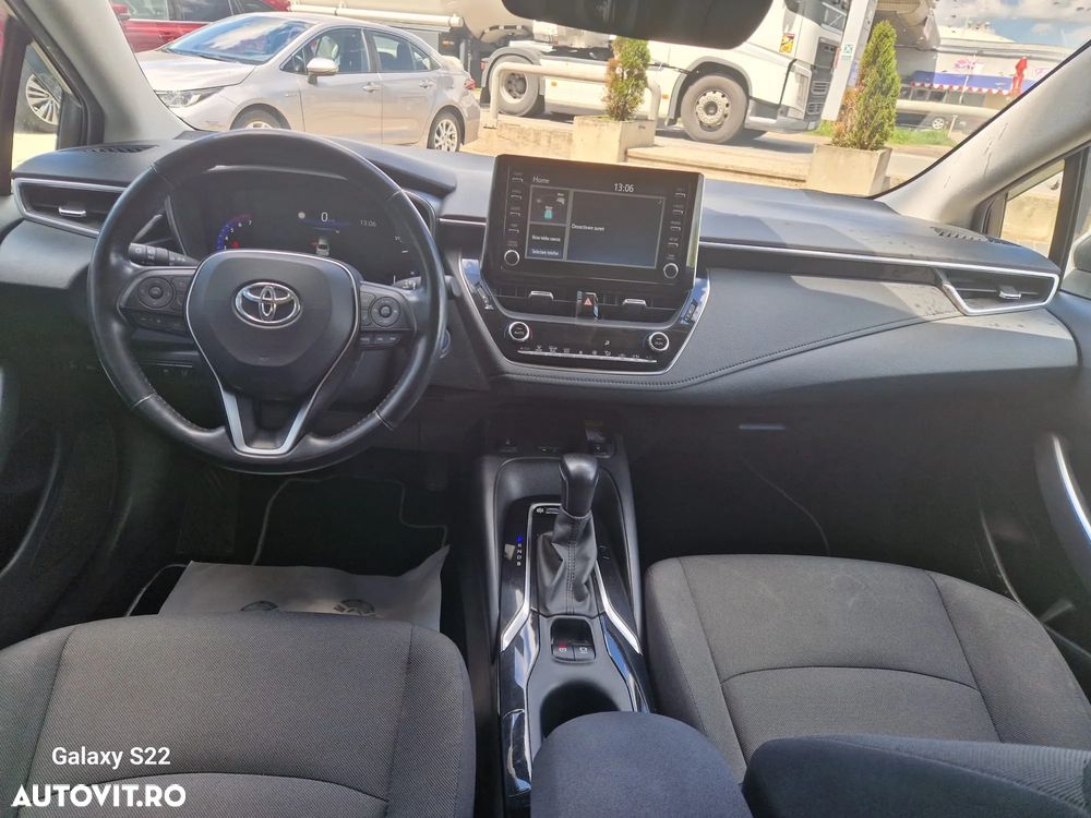 Toyota Corolla 1.8 HSD Business - 12