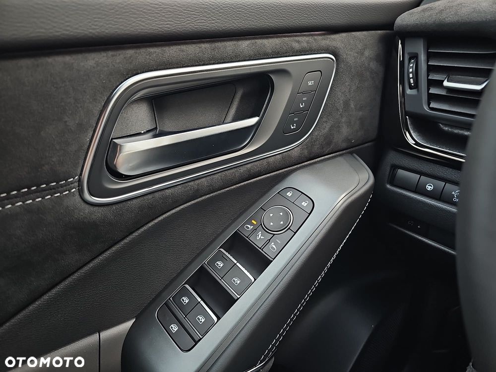 Nissan Qashqai 1.3 DIG-T MHEV N-Design Xtronic - 12