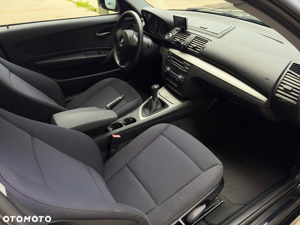 BMW Seria 1 116d - 15