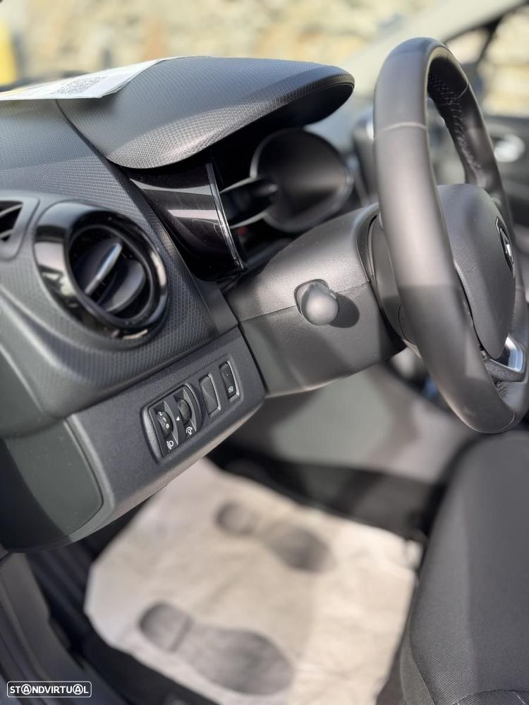 Renault Clio Break - 26