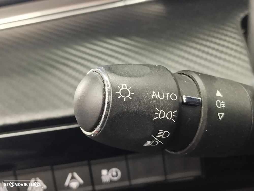 Peugeot 508 SW 1.6 Hybrid Allure e-EAT8 - 23