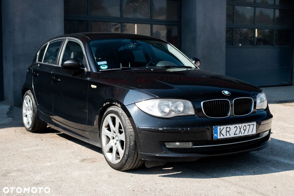 BMW Seria 1 120d DPF - 27