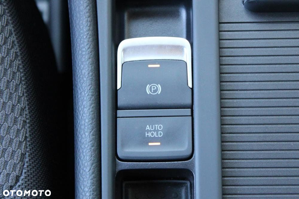 Volkswagen Golf - 19