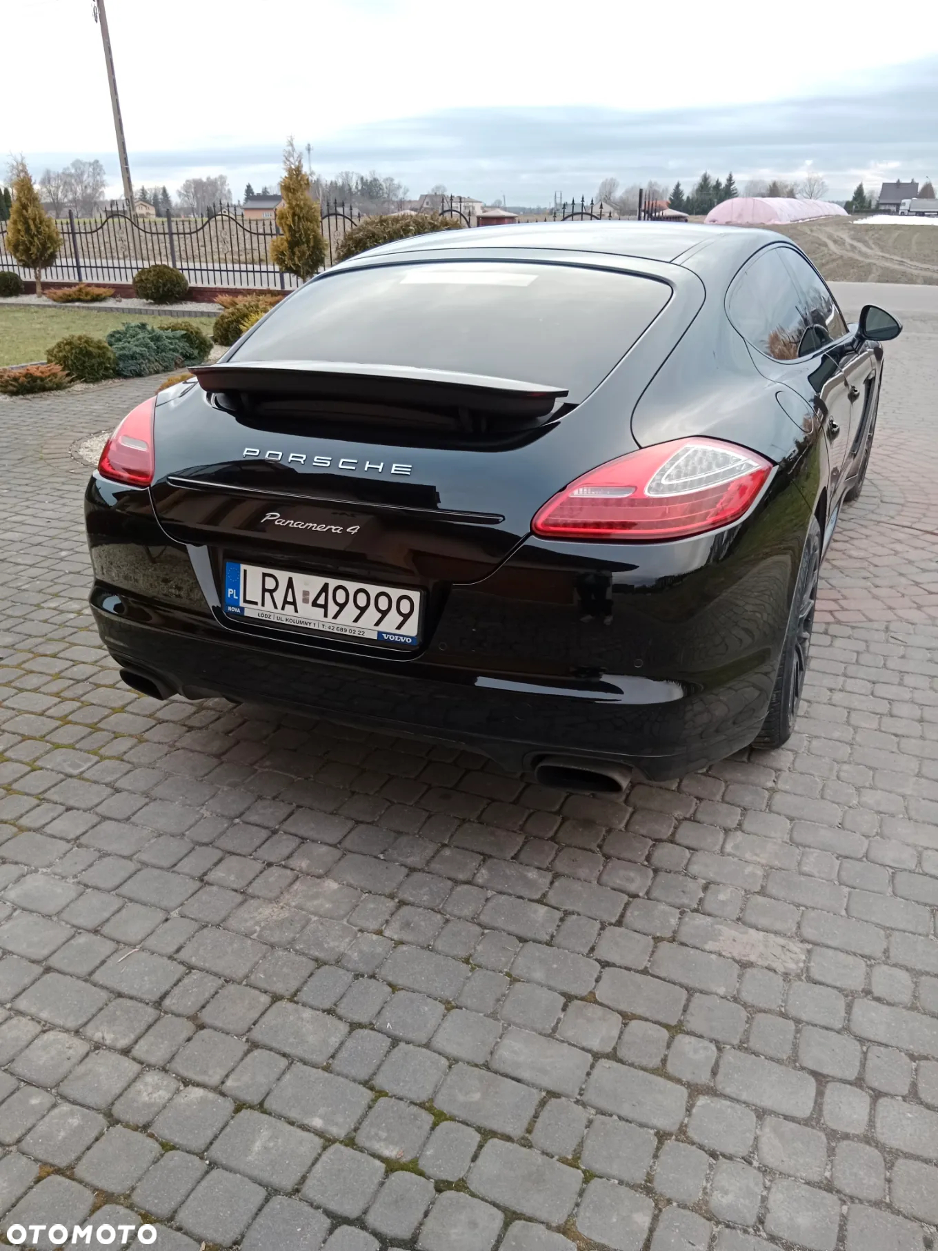 Porsche Panamera - 4