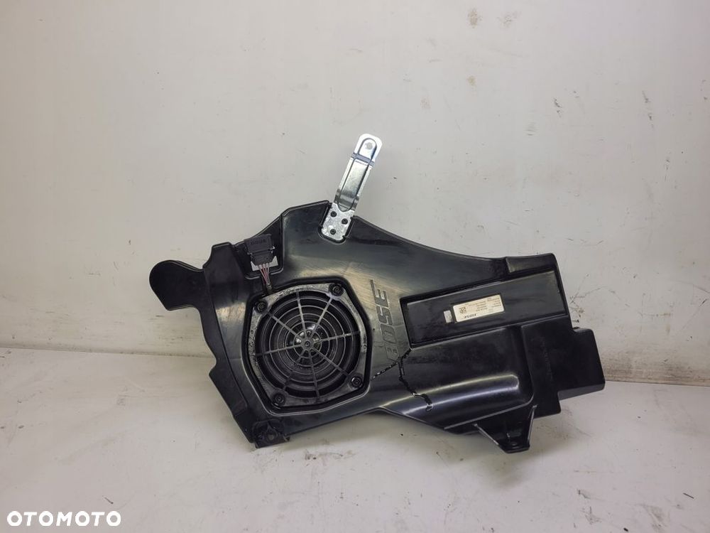 GŁOŚNIK SUBWOOFER TUBA AUDI A3 8P 8P4035382C BOSE - 1