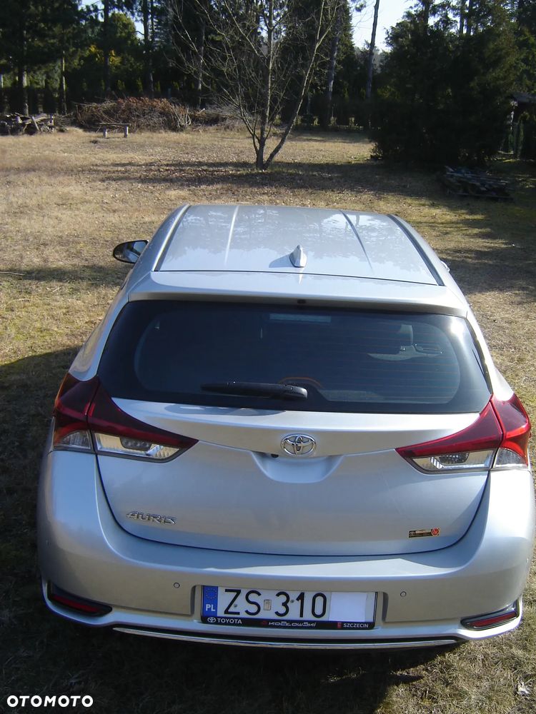 Toyota Auris 1.6 Premium - 10