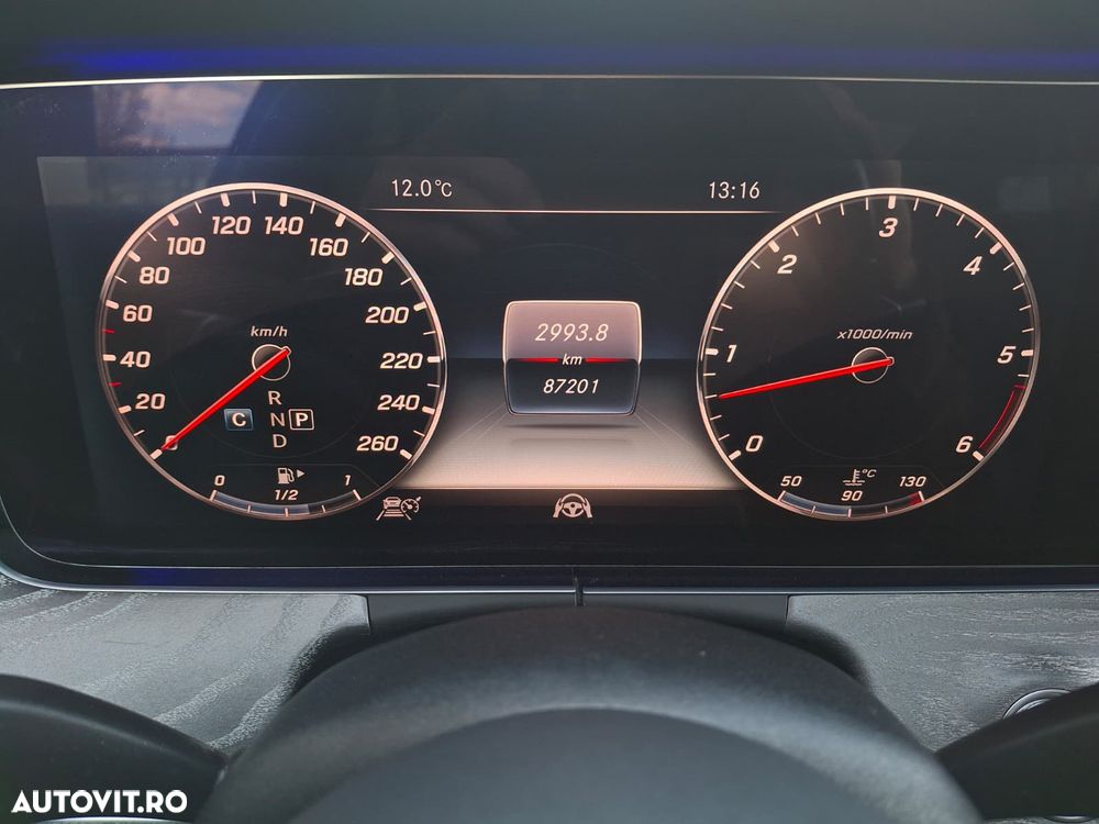 Mercedes-Benz CLS 350 d 4MATIC Aut - 9