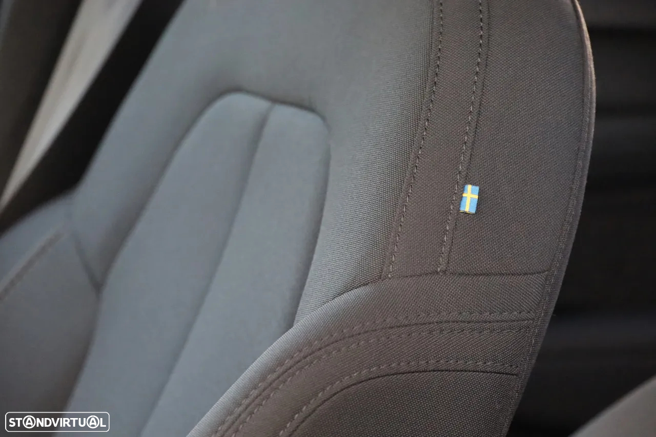 Volvo XC 40 Recharge Extended Range Plus - 8