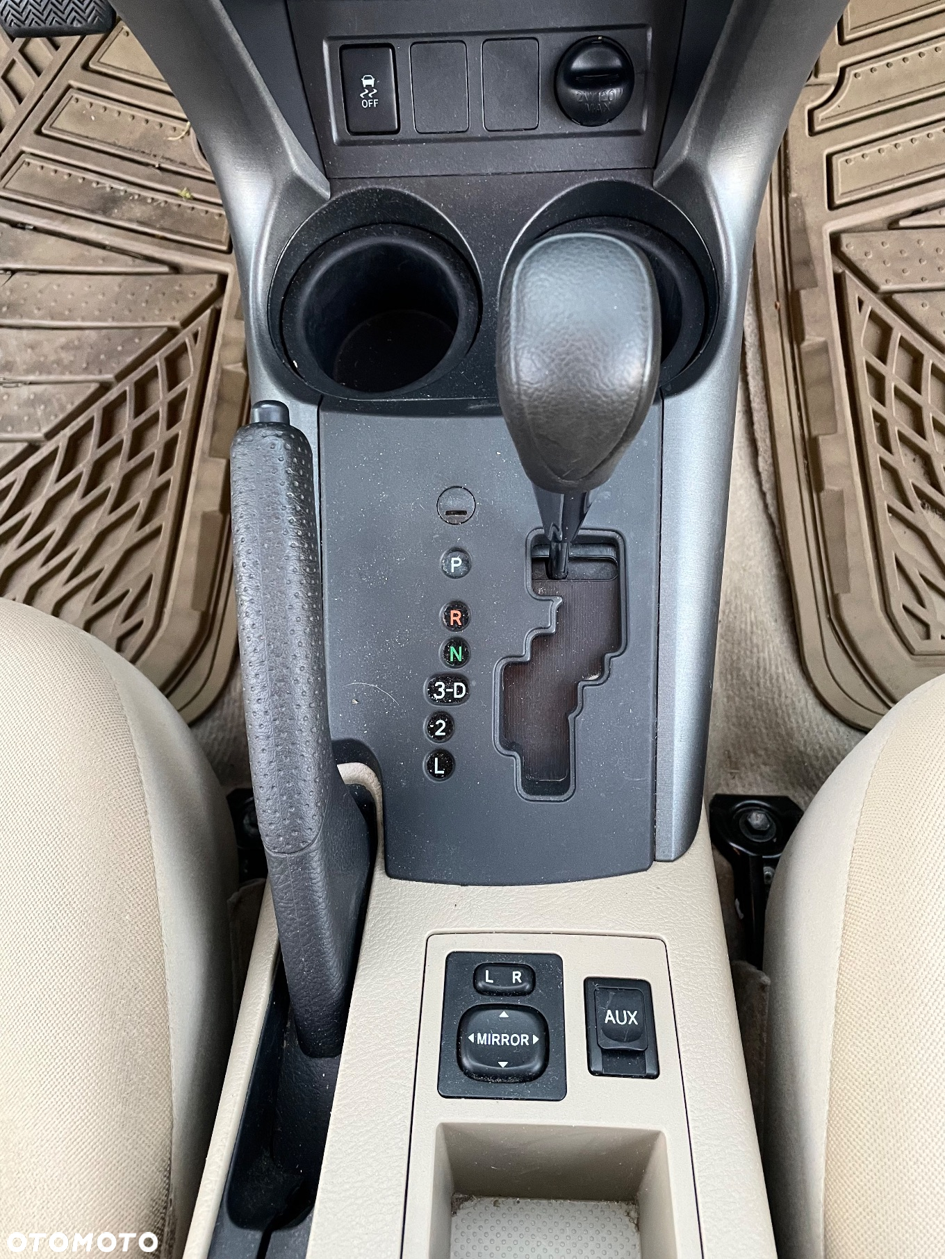 Toyota RAV4 - 25