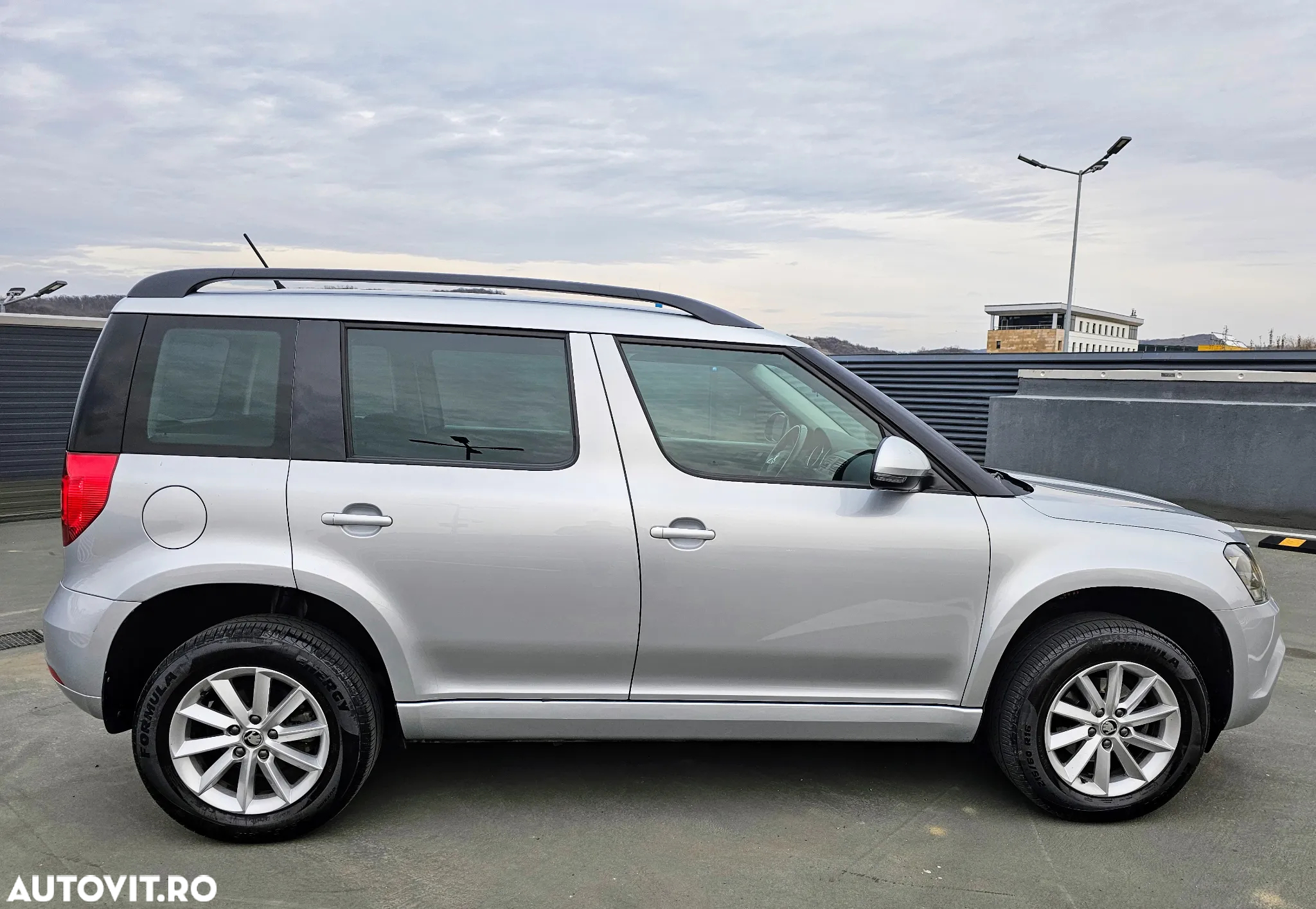 Skoda Yeti 2.0 TDI 4x4 Ambition - 4