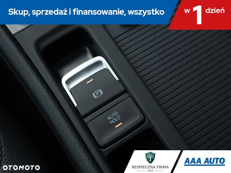 Volkswagen Golf - 18