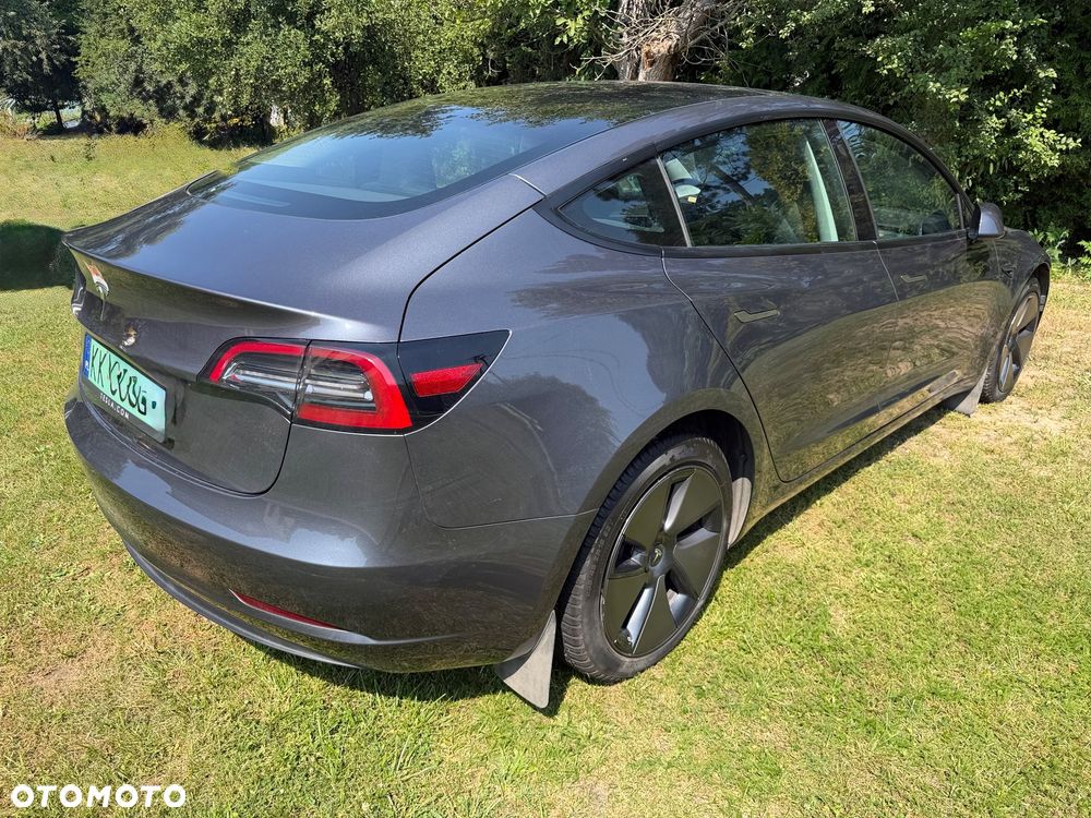 Tesla Model 3 RWD - 3