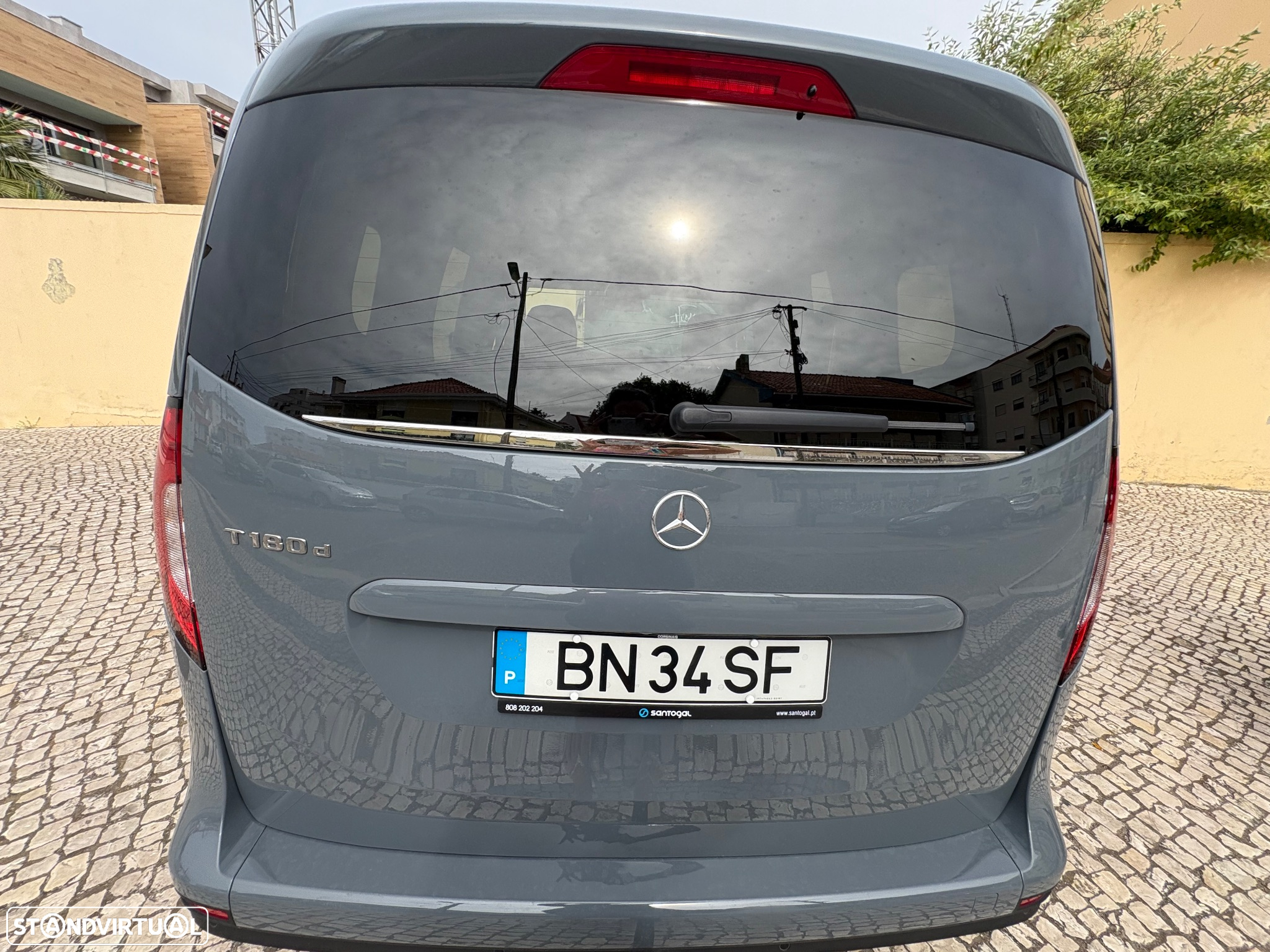 Mercedes-Benz T 180 - 9