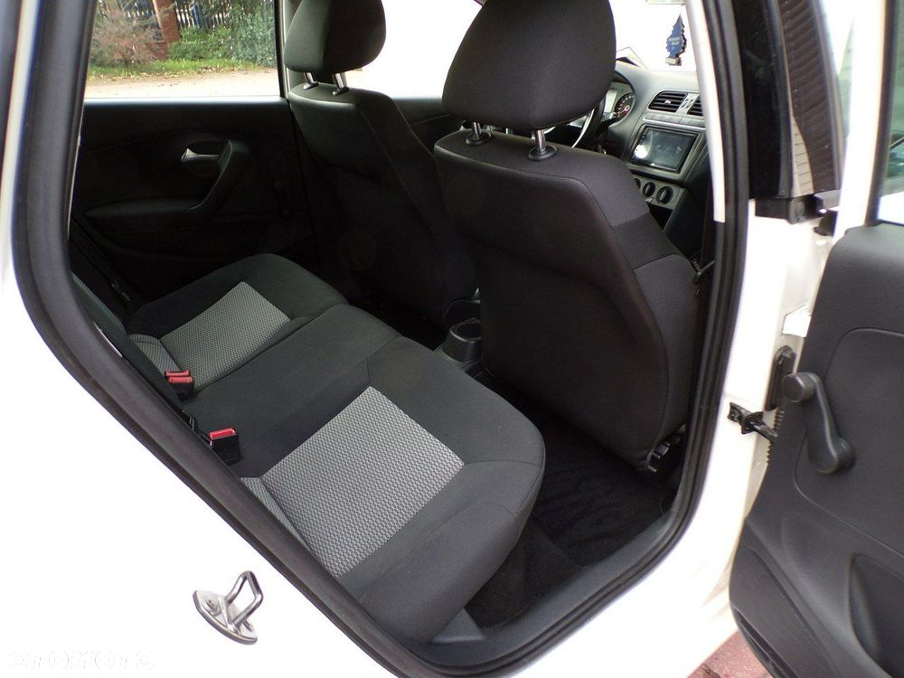 Volkswagen Polo - 30