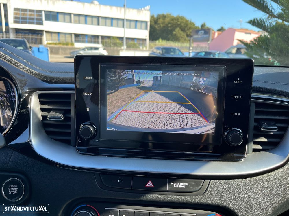 Kia Ceed SW 1.6 GDi PHEV Tech 6DCT - 39