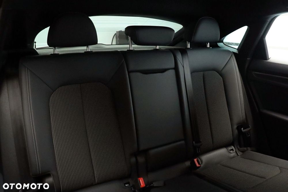 Audi Q3 - 16