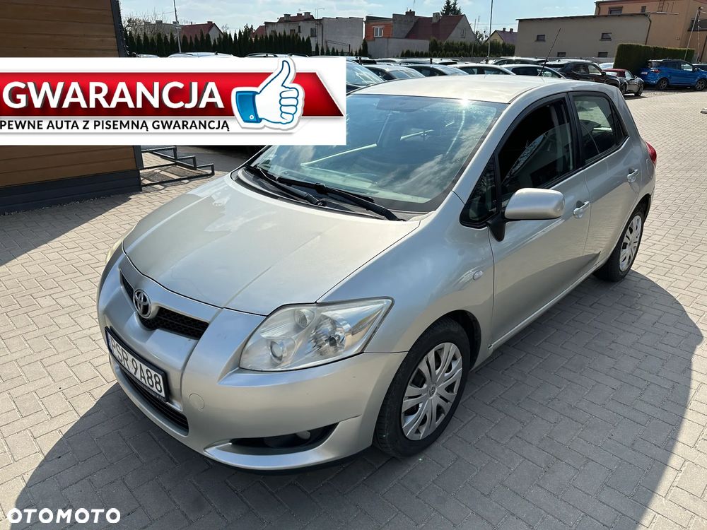 Toyota Auris - 1