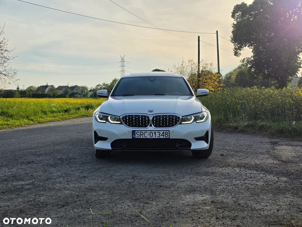 BMW Seria 3 330i Sport Line sport - 5