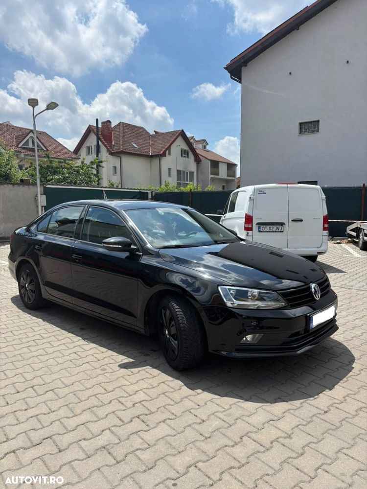 Volkswagen Jetta 1.2 TSI Trendline - 1
