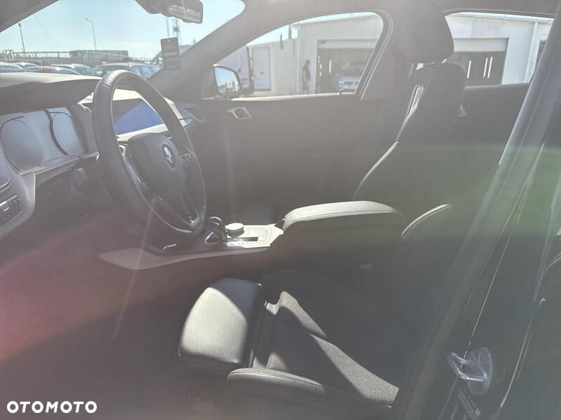 BMW Seria 1 118i - 11