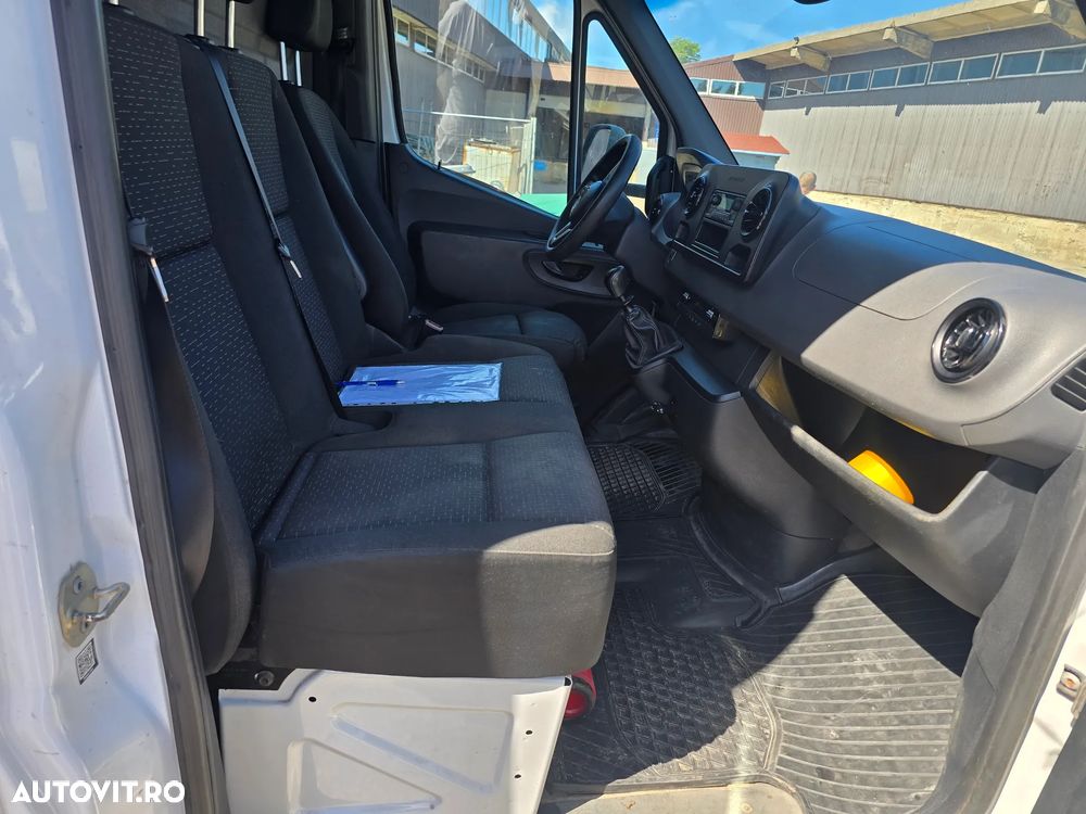 Mercedes-Benz Sprinter - 18