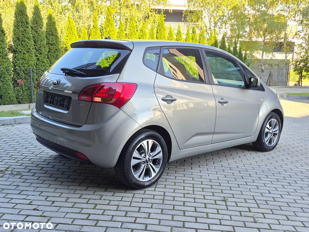 Kia Venga - 7