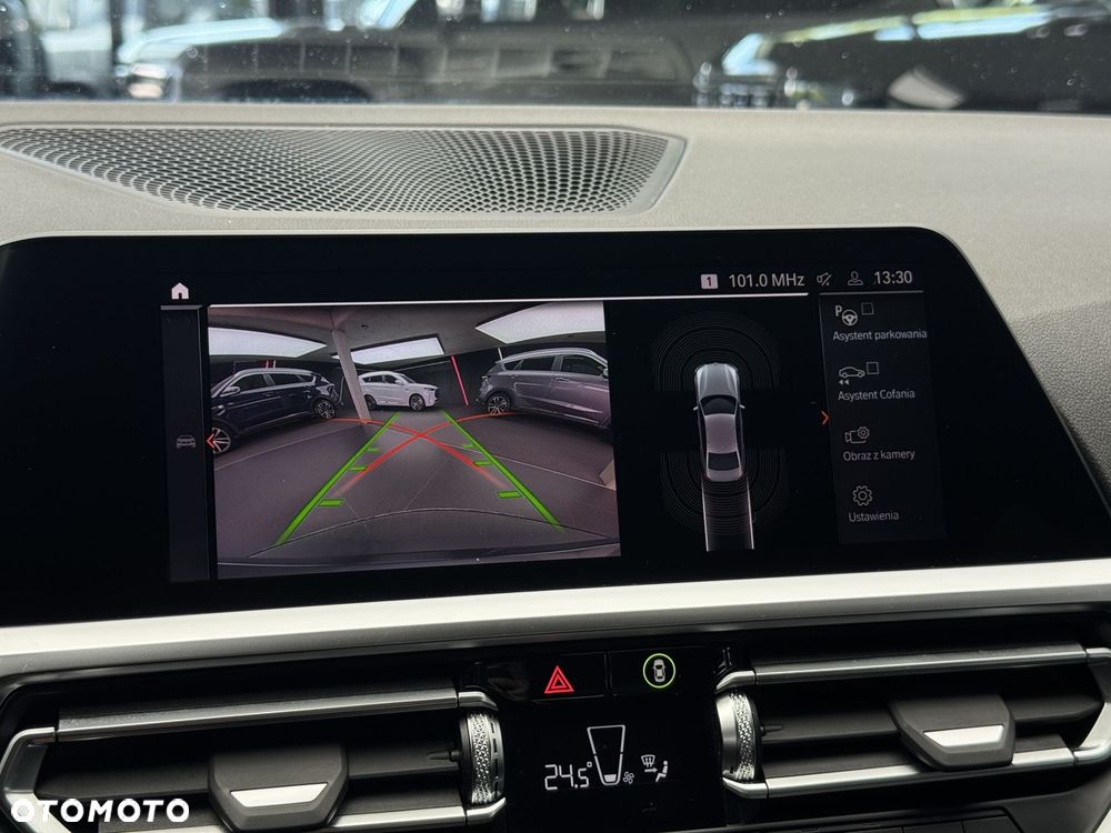 BMW Seria 3 318i - 38