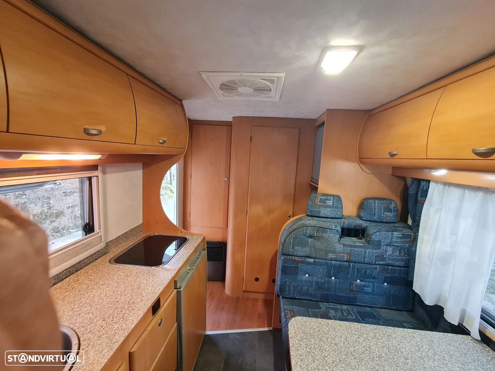 Joint Van Aventura - 16