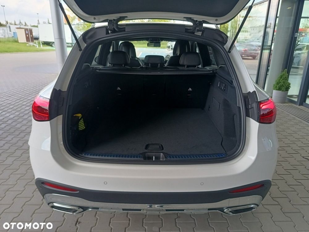 Mercedes-Benz GLC - 28