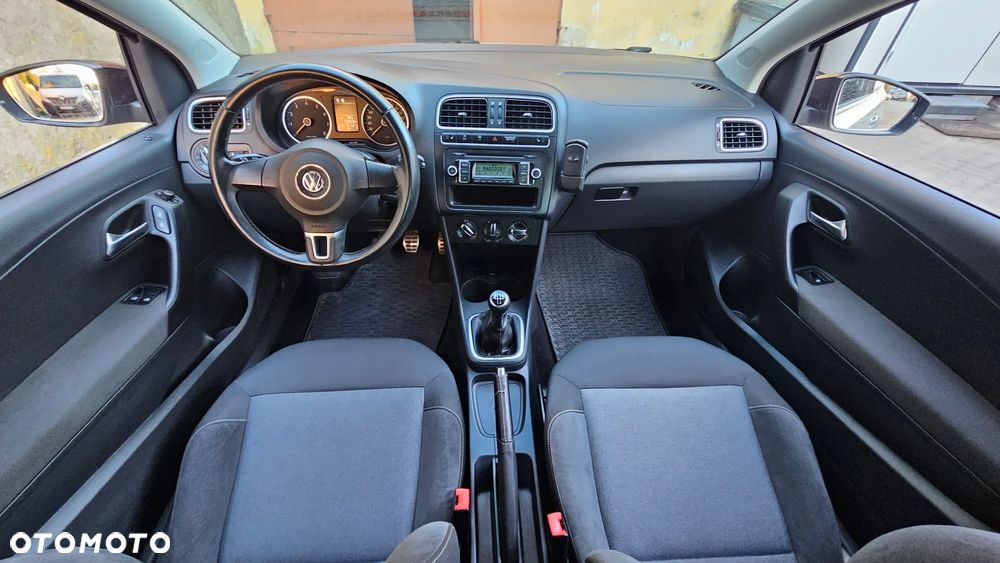 Volkswagen Polo - 15