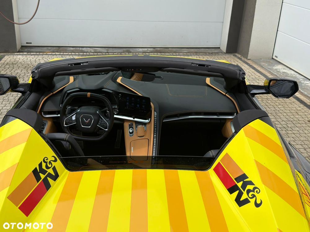 Chevrolet Corvette - 10