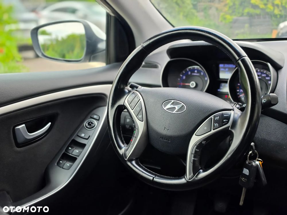 Hyundai i30 - 29