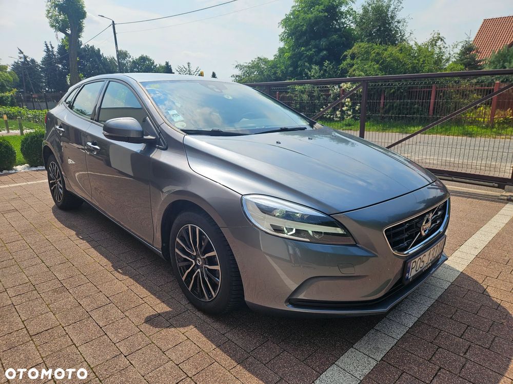 Volvo V40 D2 Momentum - 2