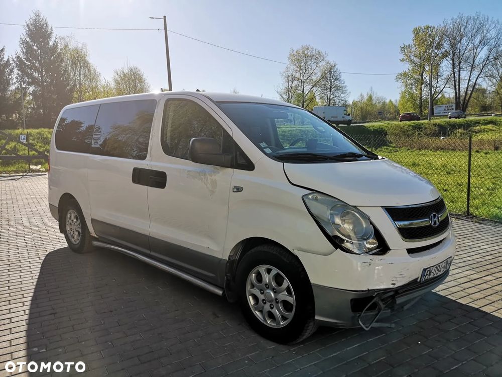 Hyundai H-1 2.5 CRDi Premium - 3